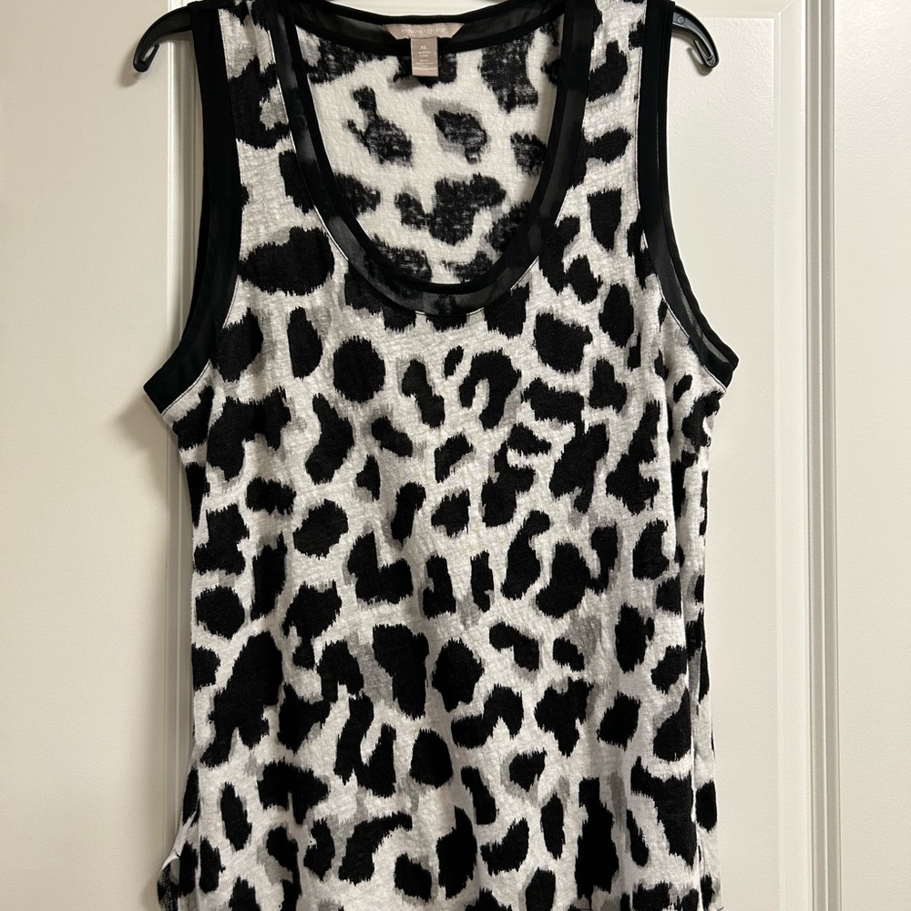 Banana Republic Black and White Sleeveless Tank Top